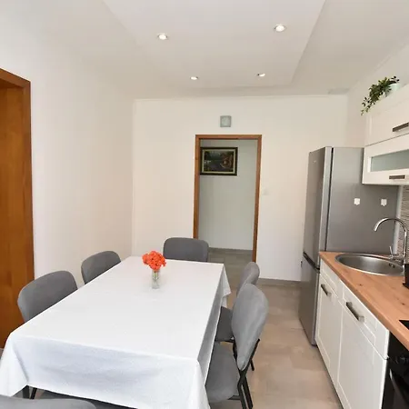 Apartment Dragica Primosten