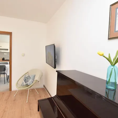 Apartamento Dragica Primošten