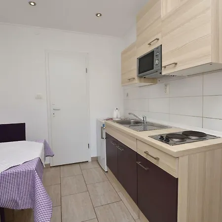 Apartamento Dragica Primošten