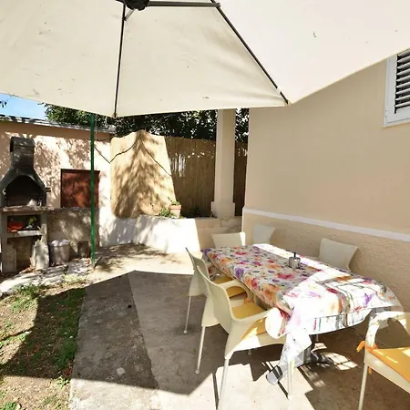 Apartment Dragica