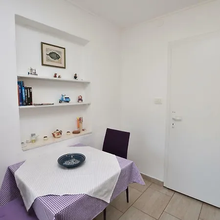 Apartment Dragica